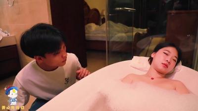 KXG0002 浴室禁忌！哥哥強襲沐浴中の妹妹 濕身硬上直搗蜜穴-dad